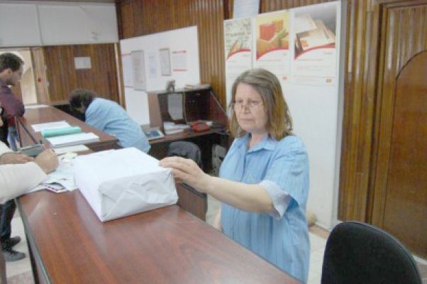 Poşta va livra permisele de conducere în următorii patru ani
